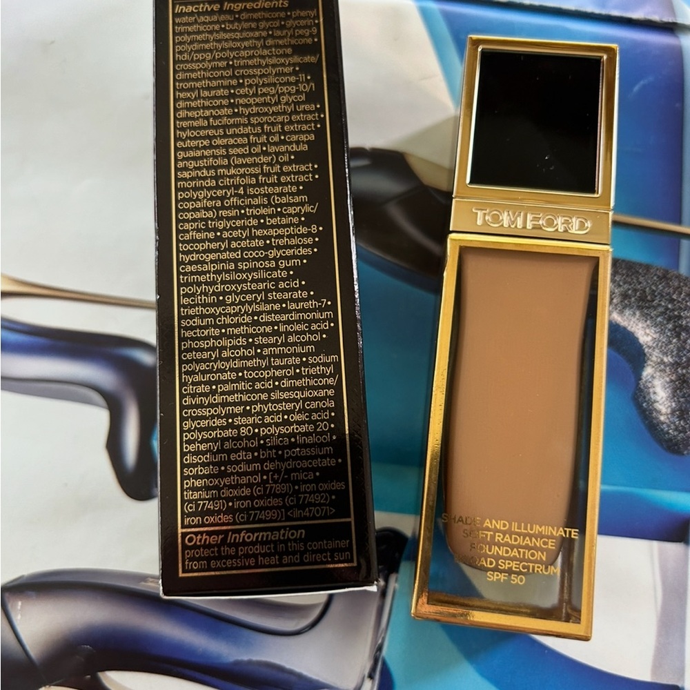 Tom Ford Shade and Illuminate Foundation 8.7 golden almond 1 oz/30ml NIB - Picture 6 of 8